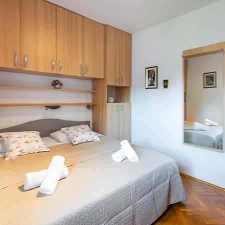Holiday Home Nevera มาคาร์สกา ภายนอก รูปภาพ