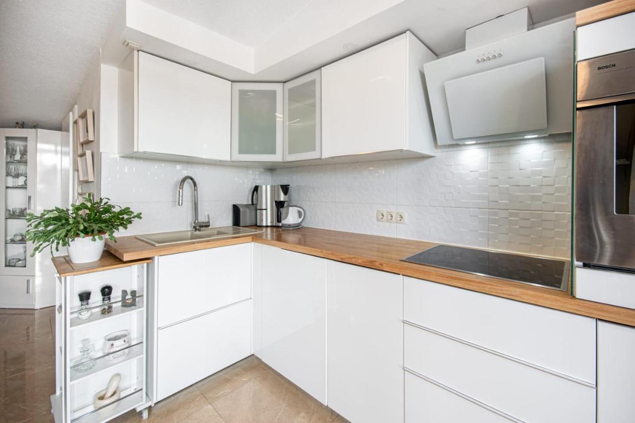 Holiday Home Nevera มาคาร์สกา ภายนอก รูปภาพ