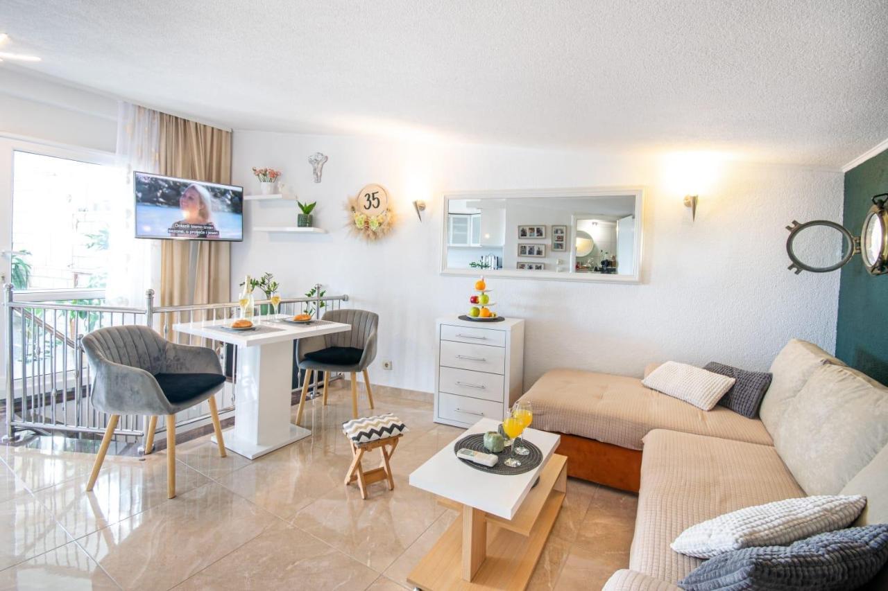 Holiday Home Nevera มาคาร์สกา ภายนอก รูปภาพ