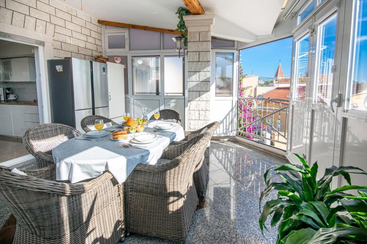 Holiday Home Nevera มาคาร์สกา ภายนอก รูปภาพ