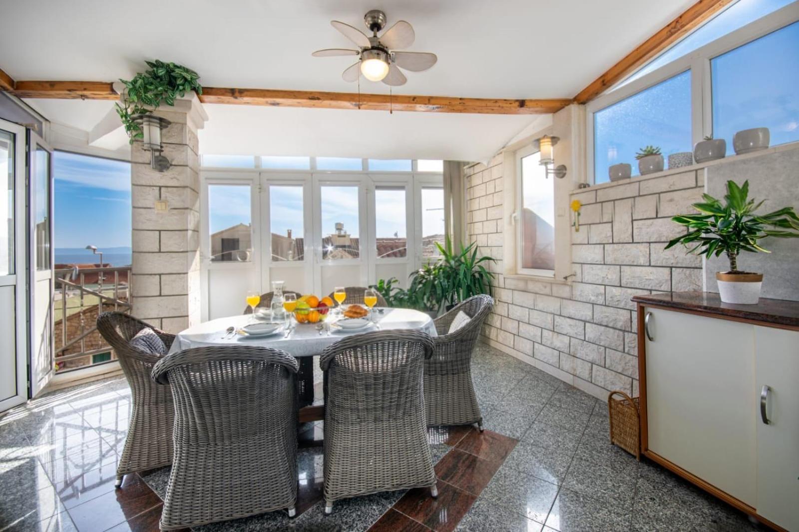 Holiday Home Nevera มาคาร์สกา ภายนอก รูปภาพ